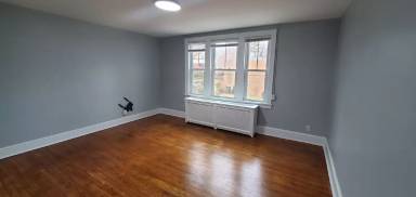Main picture of 275 S Allen St
