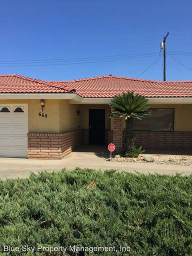 Main picture of 668 W Henderson Ave
