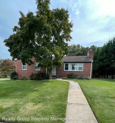 Main picture of 307 E Wayne Ave