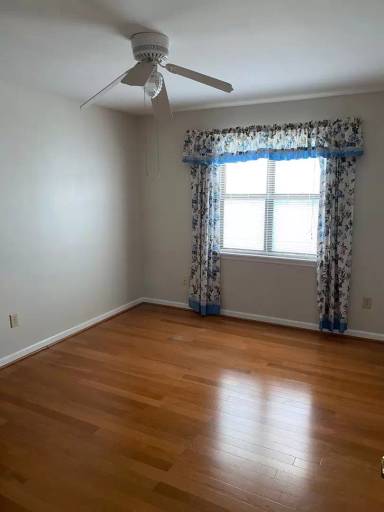 Main picture of 1864 S Barton Dr