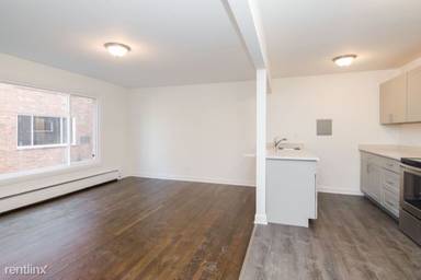 Main picture of 6002 N Winthrop Ave