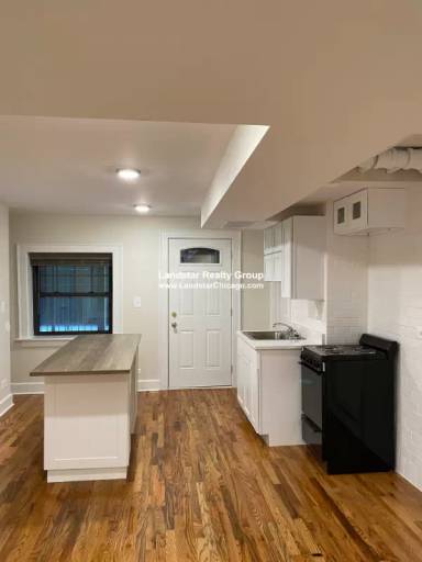 Main picture of 847 W Agatite Ave