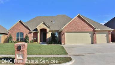 Main picture of 1001 Corbett Dr