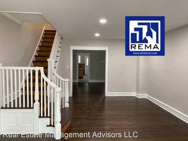 Main picture of 321 E Roosevelt Blvd