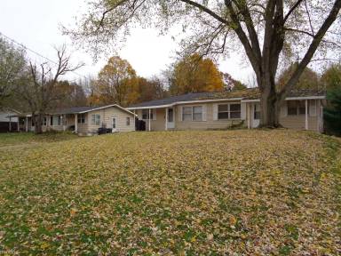 Main picture of 2108 Woodbine Ave