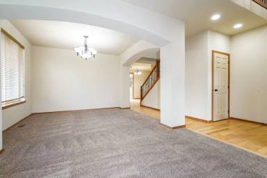 Main picture of 904 Lawton Rd