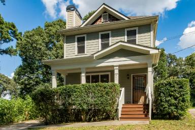 Main picture of 921 Capitol View Ave NW