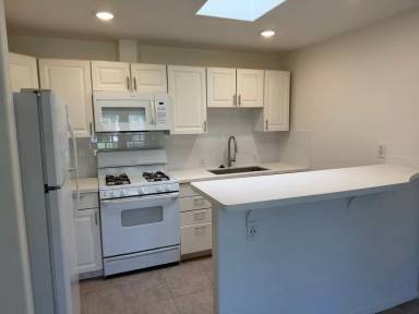 Main picture of 4610 1/2 Marlborough Dr