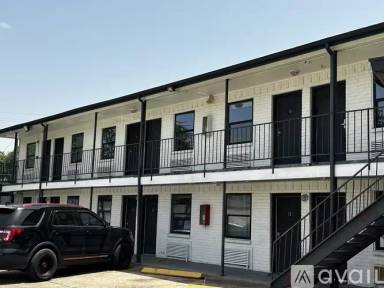 Main picture of 2617 Napoleon St