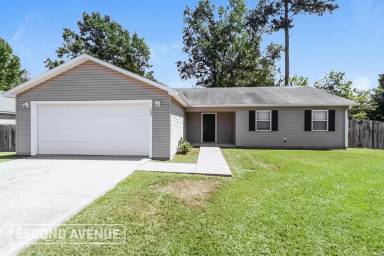 Main picture of 209 Spring Branch Dr