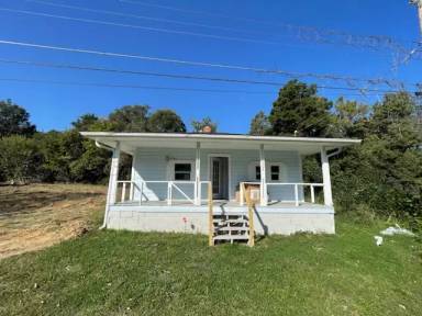 Main picture of 1504 Lake Village Dr