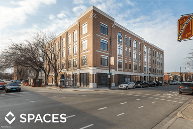 Main picture of 4914 N Clark St