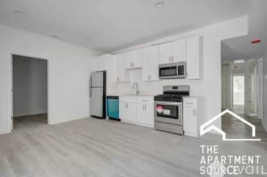 Main picture of 4937 N Saint Louis Ave