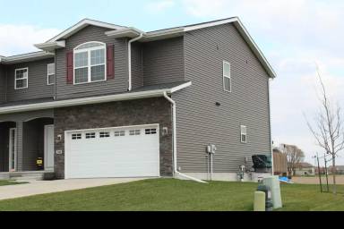 Main picture of 300 Sunset Pl
