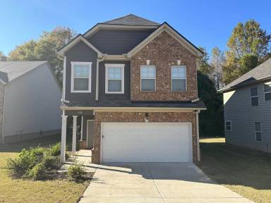 Main picture of 133 Avonwood Cir