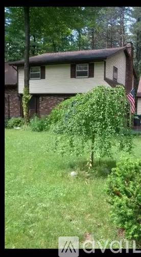 Main picture of 28 Woodmint Pl