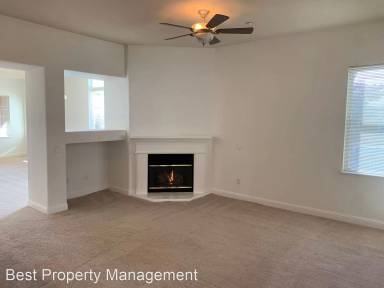 Main picture of 563 Quindell Way