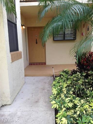 Main picture of 1236 S Military Trl