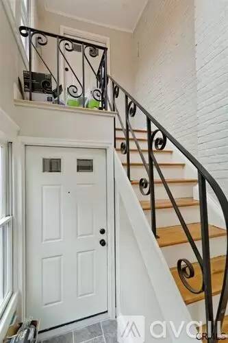 Main picture of 337.5 Madison Ave