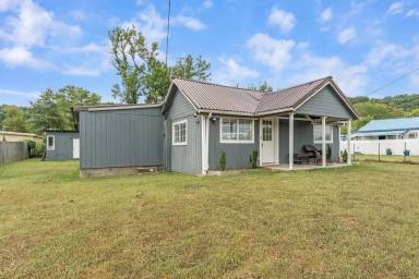 Main picture of 301 Melton Dr