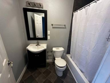 Main picture of 2704 Mary St