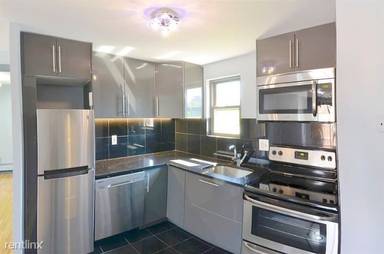 Main picture of 62 Spring St