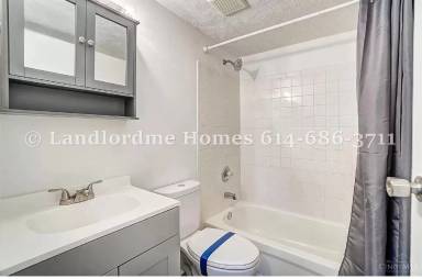 Main picture of 5453 Camelot Dr