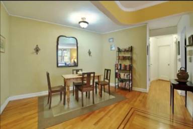 Main picture of 736 W 186th St