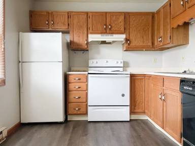 Main picture of 111 E Streeter Ave