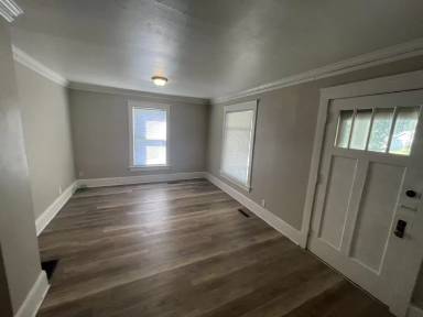 Main picture of 1219 Bluff St