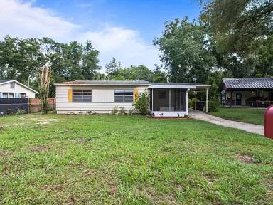 Main picture of 3631 NE 2nd Pl