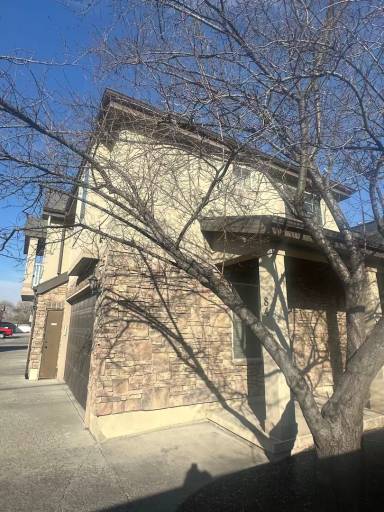 Main picture of 84 E Saddle Villa Dr