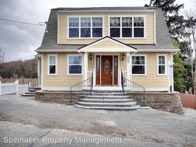 Main picture of 2243 E Day Island Blvd W
