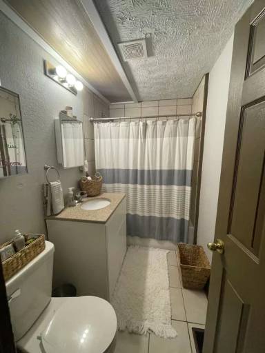 Main picture of 603 S 35th Ave
