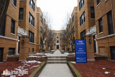 Main picture of 719-27 W Barry Ave