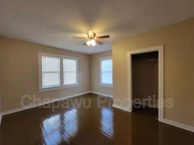 Main picture of 1020 N San Jacinto St