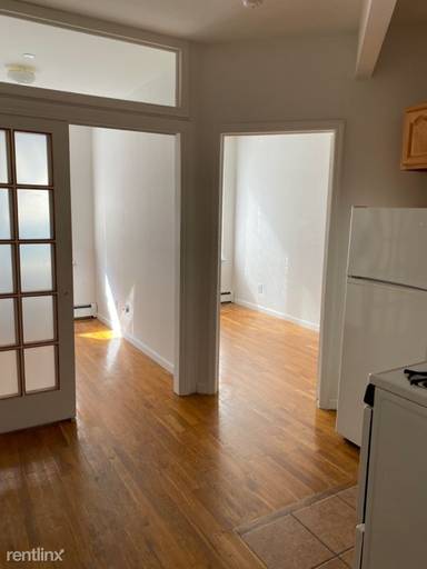 Main picture of 186 Orchard St
