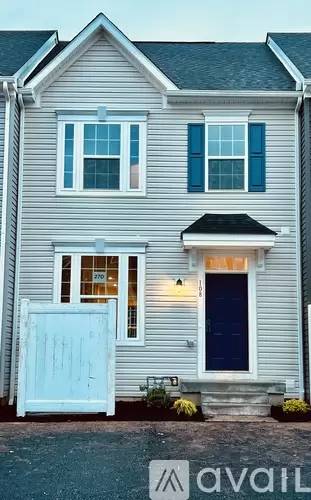Main picture of 108 Chase Ln