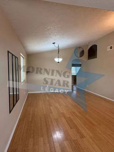 Main picture of 5803 Desert Peak Pl