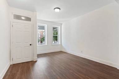 Main picture of 301 Smyser St