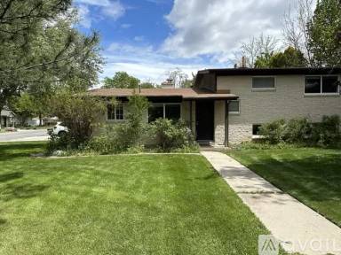 Main picture of 5235 S Woodcrest Dr
