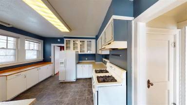 Main picture of 206 W Custer Park