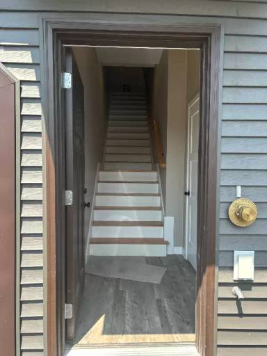 Main picture of 50 Richards St
