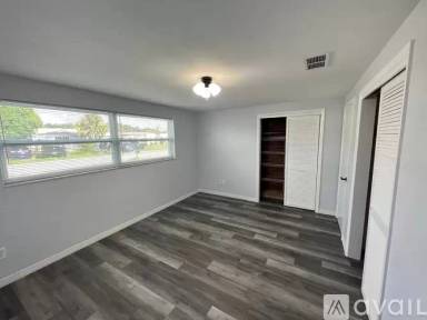 Main picture of 6548 Lenoir Dr