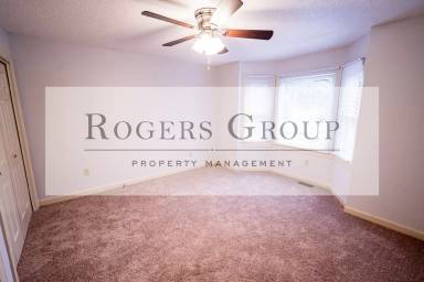 Main picture of 1310 Oakridge Ave