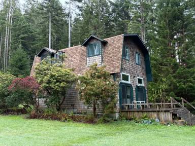 Main picture of 90 Whittier Ln
