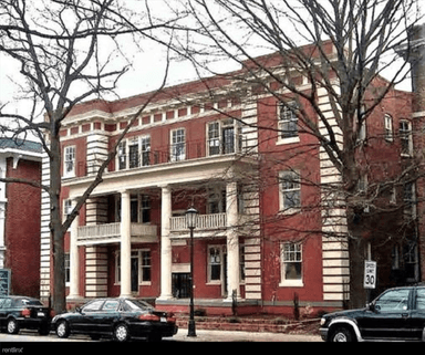Main picture of 2806 Monument Ave