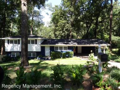 Main picture of 313 Holly Hill Rd