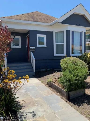 Main picture of 1324 Burnett St