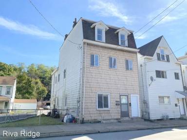Main picture of 922 Evergreen Ave